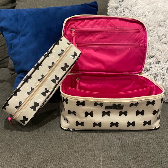 kate spade Handbags - Kate Spade makeup case🎀